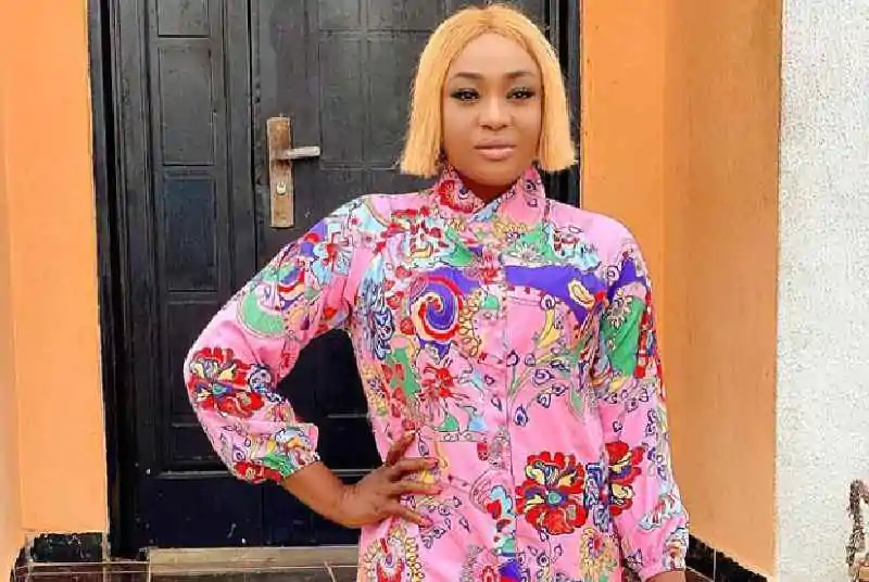 Lizzy Gold — African filmmaker